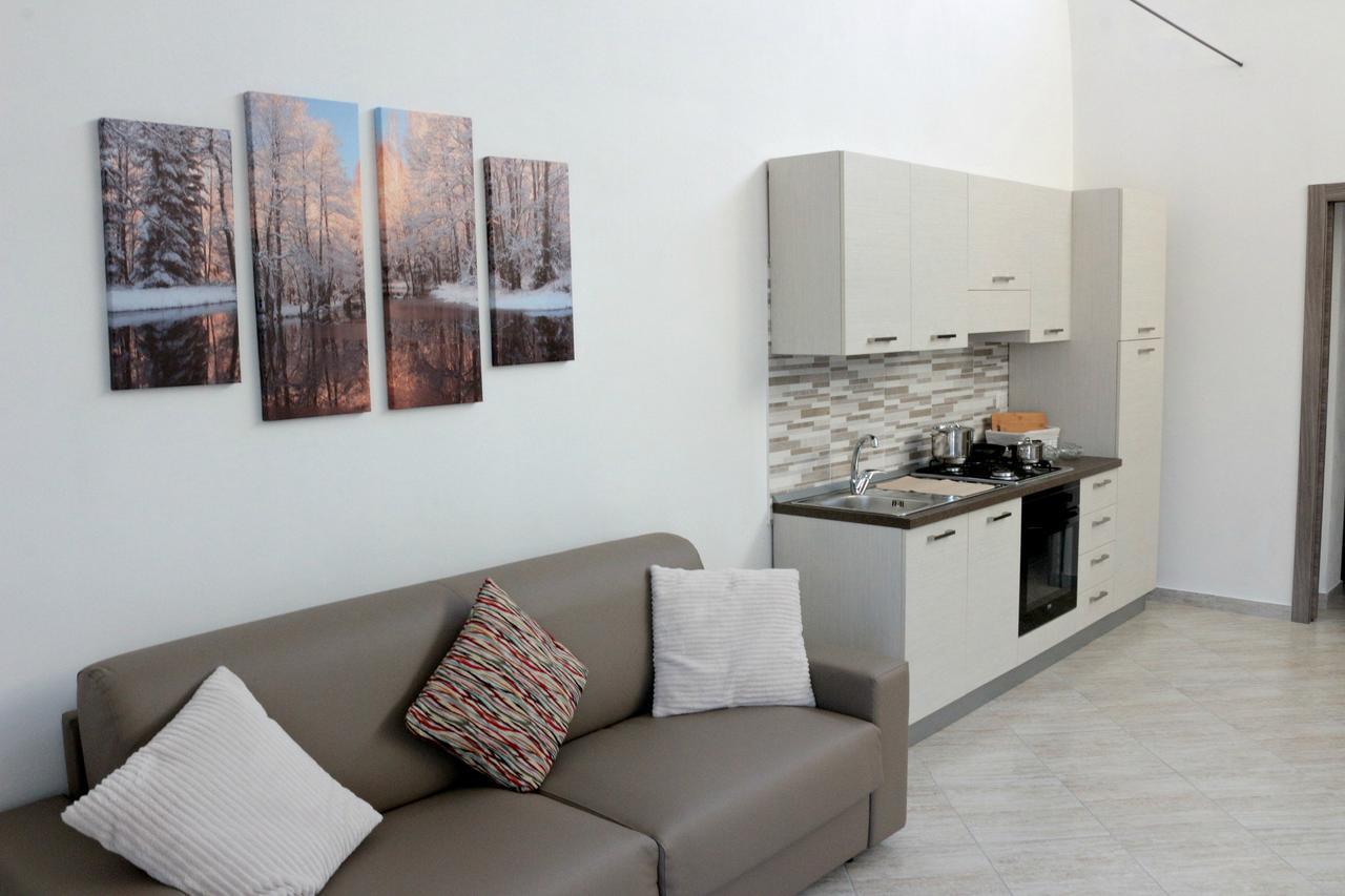 Paradeisos Residence Sas Somma Lombardo Zewnętrze zdjęcie