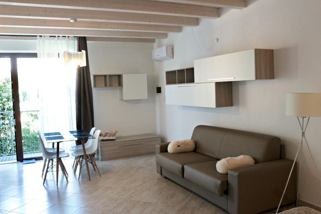 Paradeisos Residence Sas Somma Lombardo Zewnętrze zdjęcie